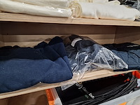 Kledij en textiel allerhande - afbeelding 4 van  6