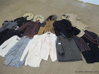 Kledij - afbeelding 1 van  5