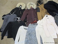 Kledij - afbeelding 2 van  5