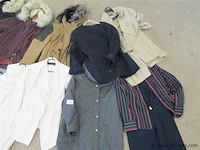 Kledij - afbeelding 3 van  5