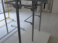 Kledijrek met legbord - afbeelding 3 van  3