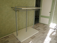 Kledijrek met legbord - afbeelding 2 van  4