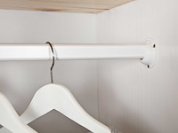Kledingkast leon 95 cm - witte kast met 2 deuren en legplank - afbeelding 4 van  8