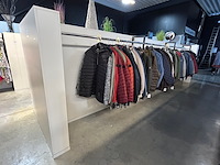 Kledingmeubel ong 18 m lang