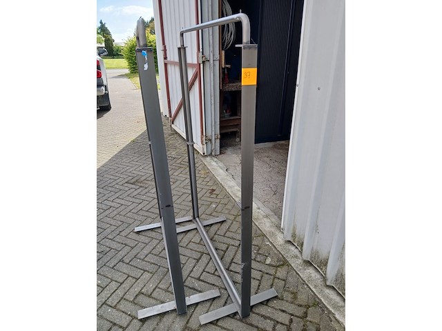 Kledingrek - afbeelding 1 van  1