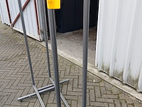 Kledingrek - afbeelding 1 van  1