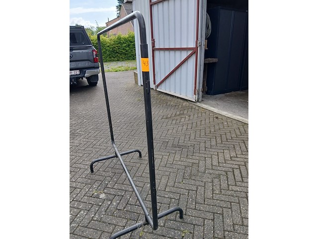 Kledingrek - afbeelding 1 van  1