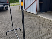 Kledingrek - afbeelding 1 van  1