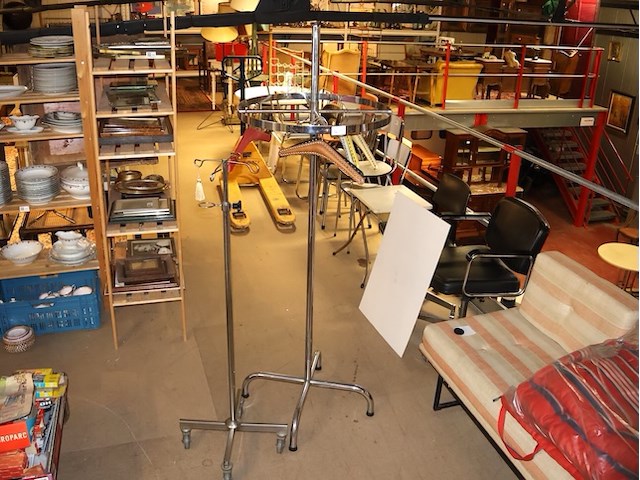 Kledingrek - afbeelding 2 van  7