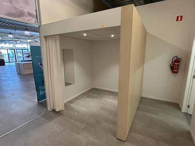 Kleedkamer - afbeelding 1 van  4