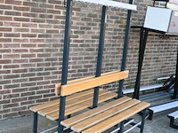 Kleedkamerbank met kapstokken - afbeelding 1 van  5