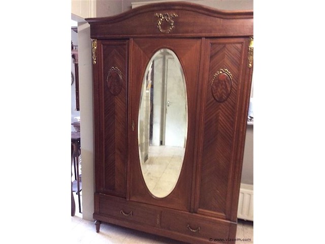 Kleerkast - afbeelding 1 van  5