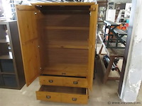 Kleerkast - afbeelding 2 van  2