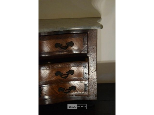 Klein houten juweel kastje - afbeelding 2 van  3