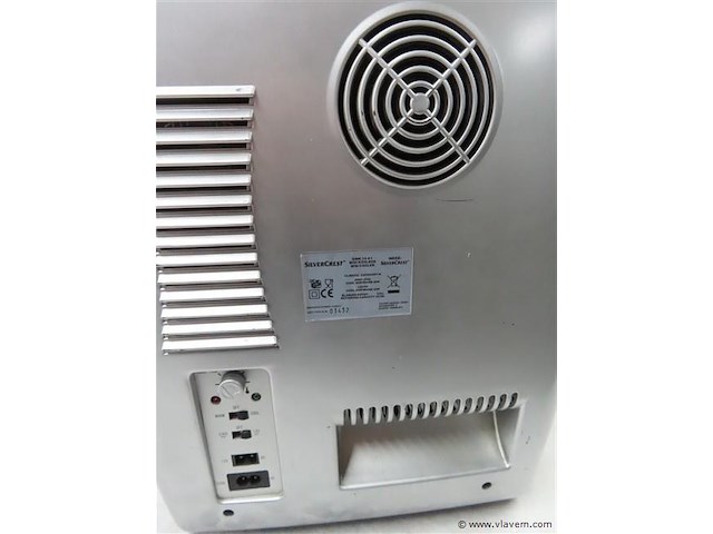 Klein ijskastje met 12v aansluiting en netstroom - afbeelding 3 van  3