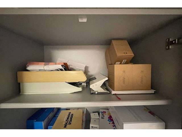 Klein kantoormateriaal - afbeelding 2 van  7