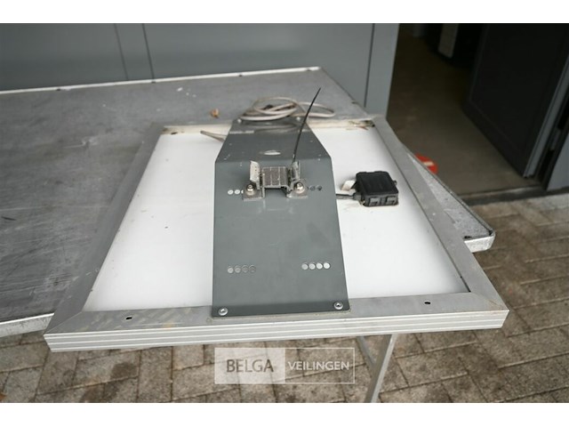 Klein zonnepaneel - afbeelding 4 van  5