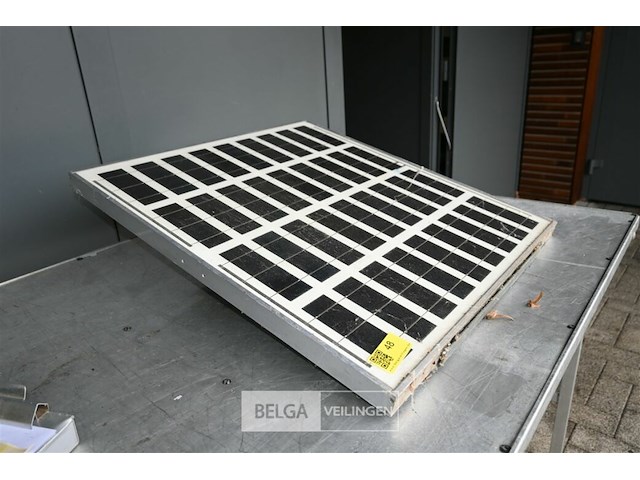 Klein zonnepaneel - afbeelding 1 van  4