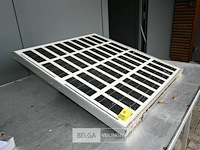 Klein zonnepaneel - afbeelding 1 van  4