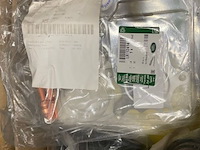 Kleine auto onderdelen - afbeelding 3 van  3