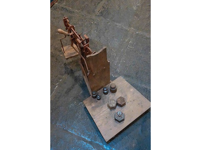 Kleine bascule met gewichten - afbeelding 2 van  3