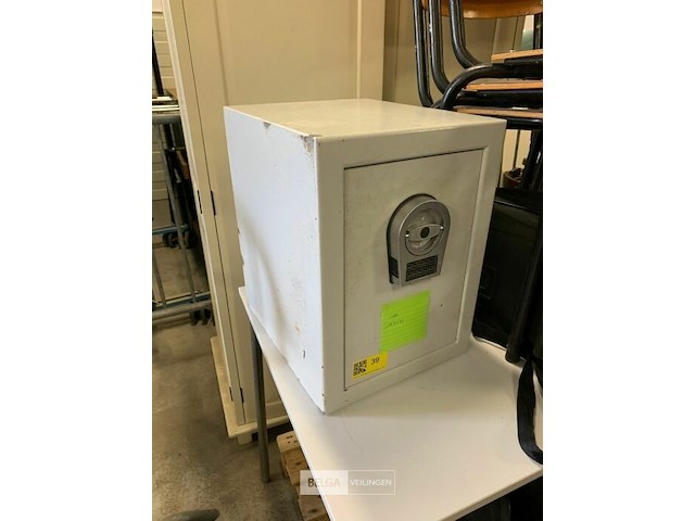 Kleine brandkast met cijfercombinatie - afbeelding 2 van  4