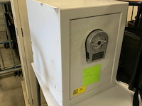Kleine brandkast met cijfercombinatie - afbeelding 2 van  4