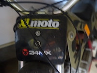 Kleine crossmotor (na te zien) - afbeelding 2 van  5