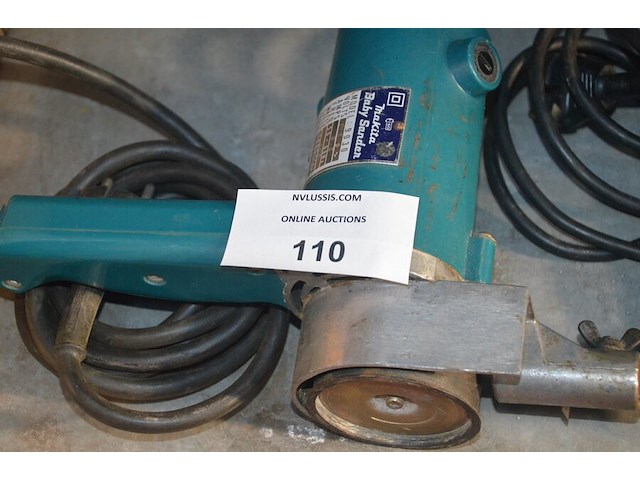 Kleine elektrische schuurder makita baby sander 9030 , elektrische boormachine bosch csb 550 ret - afbeelding 3 van  6