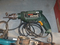 Kleine elektrische schuurder makita baby sander 9030 , elektrische boormachine bosch csb 550 ret - afbeelding 5 van  6