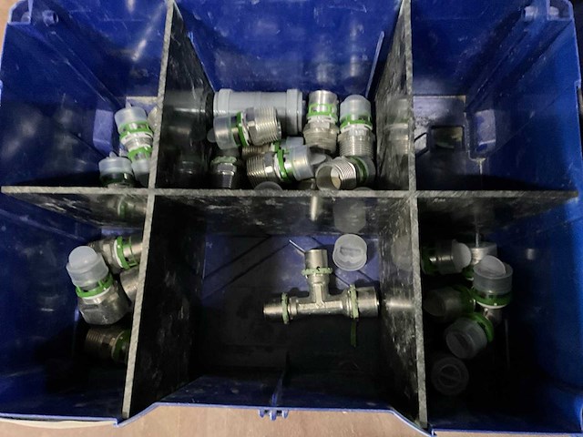 Kleine partij bouw- en bevestigingsmateriaal - afbeelding 17 van  22
