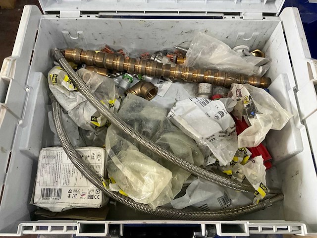 Kleine partij bouw- en bevestigingsmateriaal - afbeelding 4 van  22
