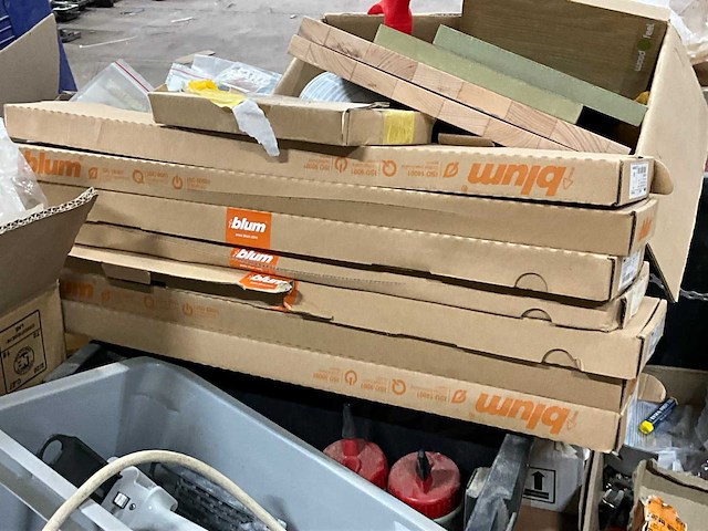 Kleine partij bouw- en bevestigingsmateriaal - afbeelding 28 van  35
