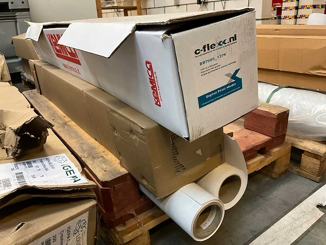 Kleine partij divers printmateriaal op rol - afbeelding 11 van  29