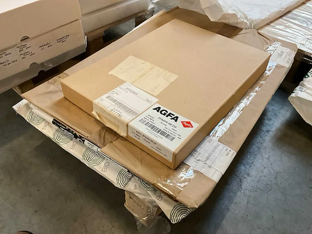 Kleine partij divers printmateriaal - afbeelding 22 van  42