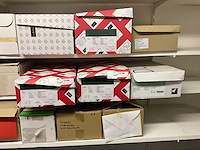 Kleine partij enveloppen en kokers - afbeelding 4 van  11
