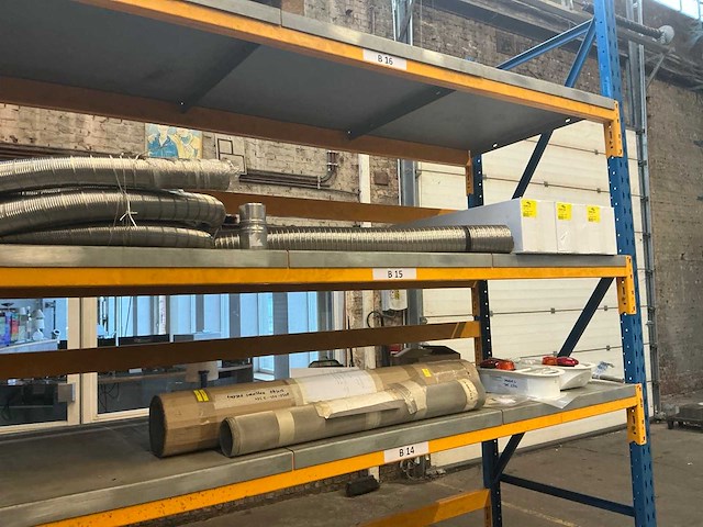 Kleine partij flexibele buiz - afbeelding 1 van  5