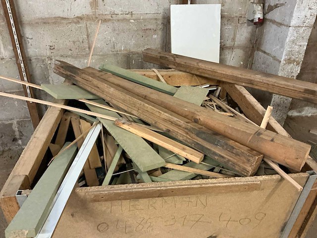 Kleine partij hout - afbeelding 5 van  6