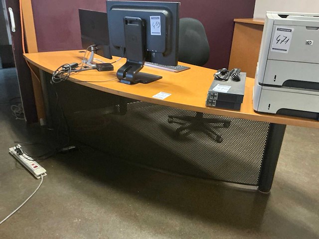 Kleine partij kantoormeubilair - afbeelding 1 van  5