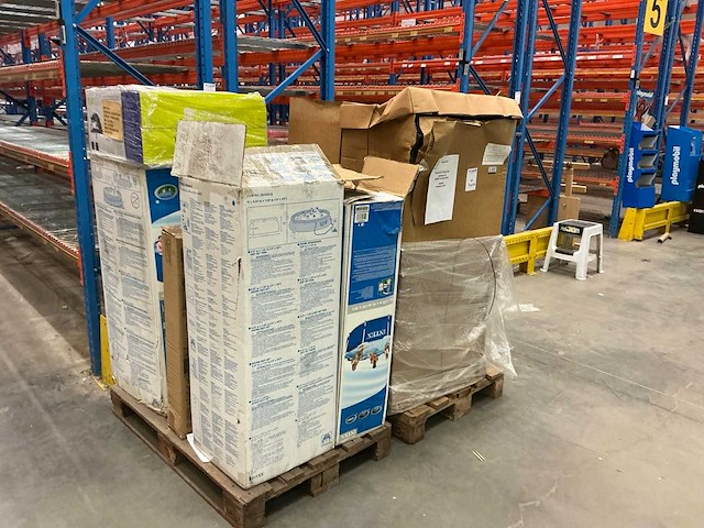 Kleine partij opzetzwembaden en accessoires - afbeelding 1 van  5