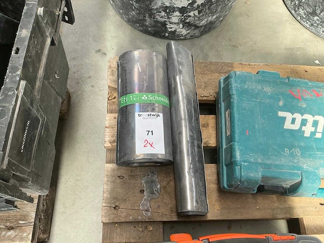 Kleine rollen lood (2x) - afbeelding 1 van  3