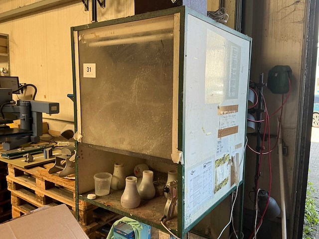 Kleine spuitkabine - afbeelding 1 van  4