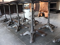 Kleine tafeltjes met gietijzeren poot (x9) - afbeelding 4 van  7