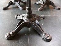 Kleine tafeltjes met gietijzeren poot (x9) - afbeelding 5 van  7