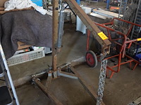 Kleine werkplaatskraan (giraffe) - afbeelding 1 van  1