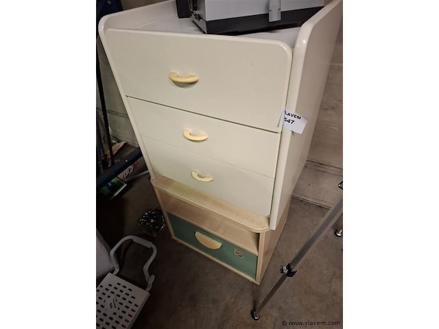 Kleinmeubel - afbeelding 1 van  3