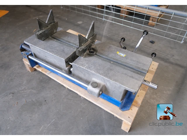 Klemframe voor een lasmachine - afbeelding 2 van  8