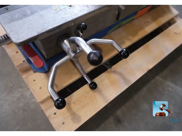 Klemframe voor een lasmachine - afbeelding 4 van  8
