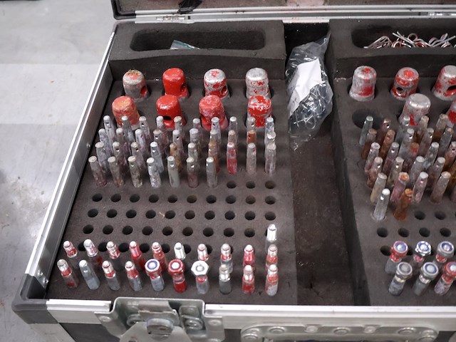 Klemmen voor trusts - afbeelding 5 van  6