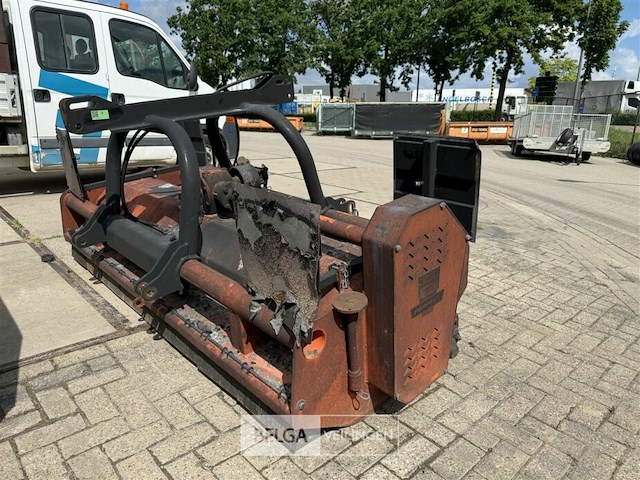 Klepelmaaier benzi – brand-, rook- en/of waterschade - afbeelding 1 van  8